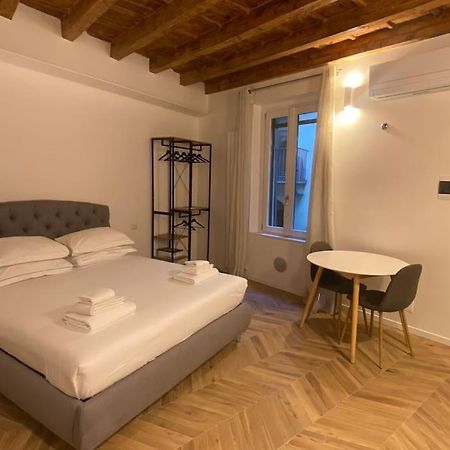 Brera Eleven Suite Deluxe Milan Exterior photo